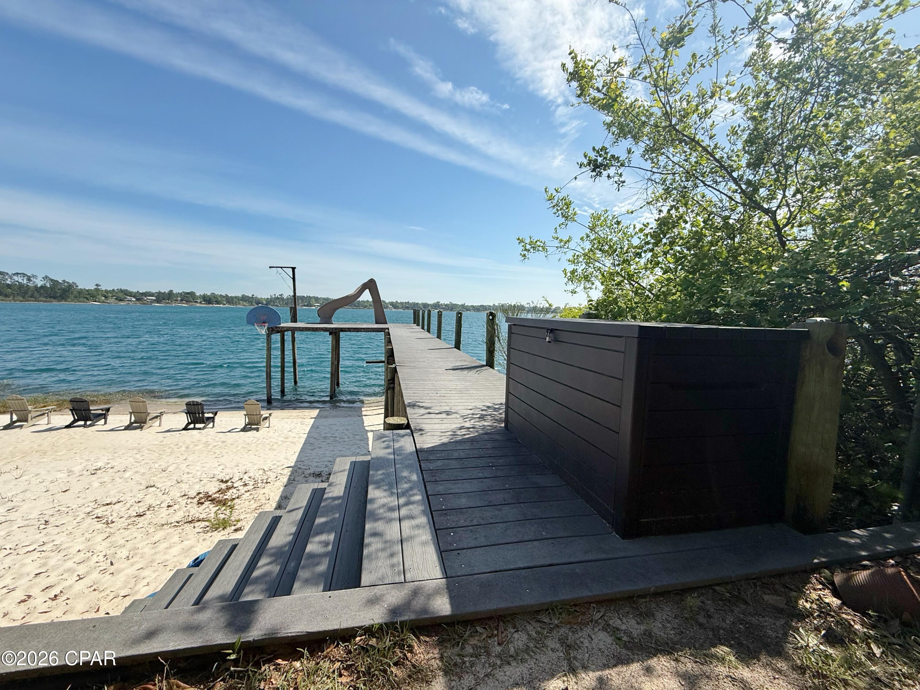 Shortline Lake Est - Land