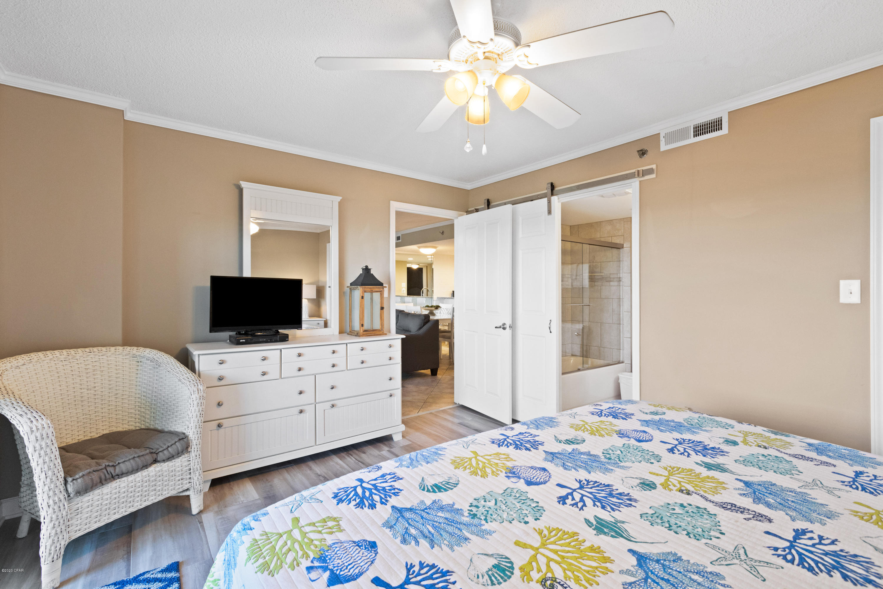 The Commodore - Residential