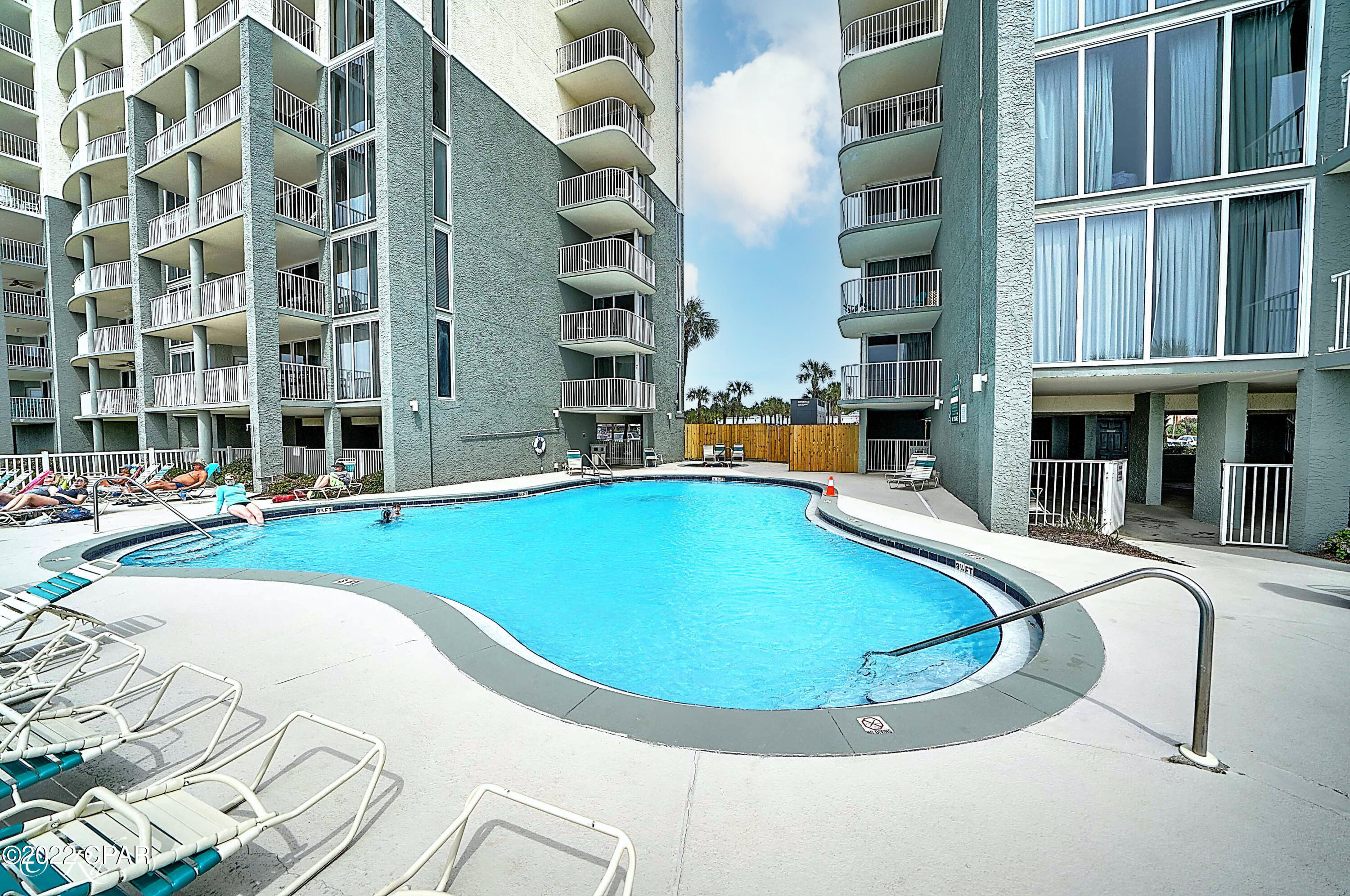 Long Beach Towers III - Residential