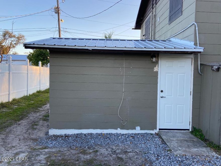O bed, 1 bath Efficiency Apartment- completely new renovation! Refrigerator, double hot plate, microwave provided. Water/sewer/garbage and lawncare included. Sorry no pets. 6mos lease OK.