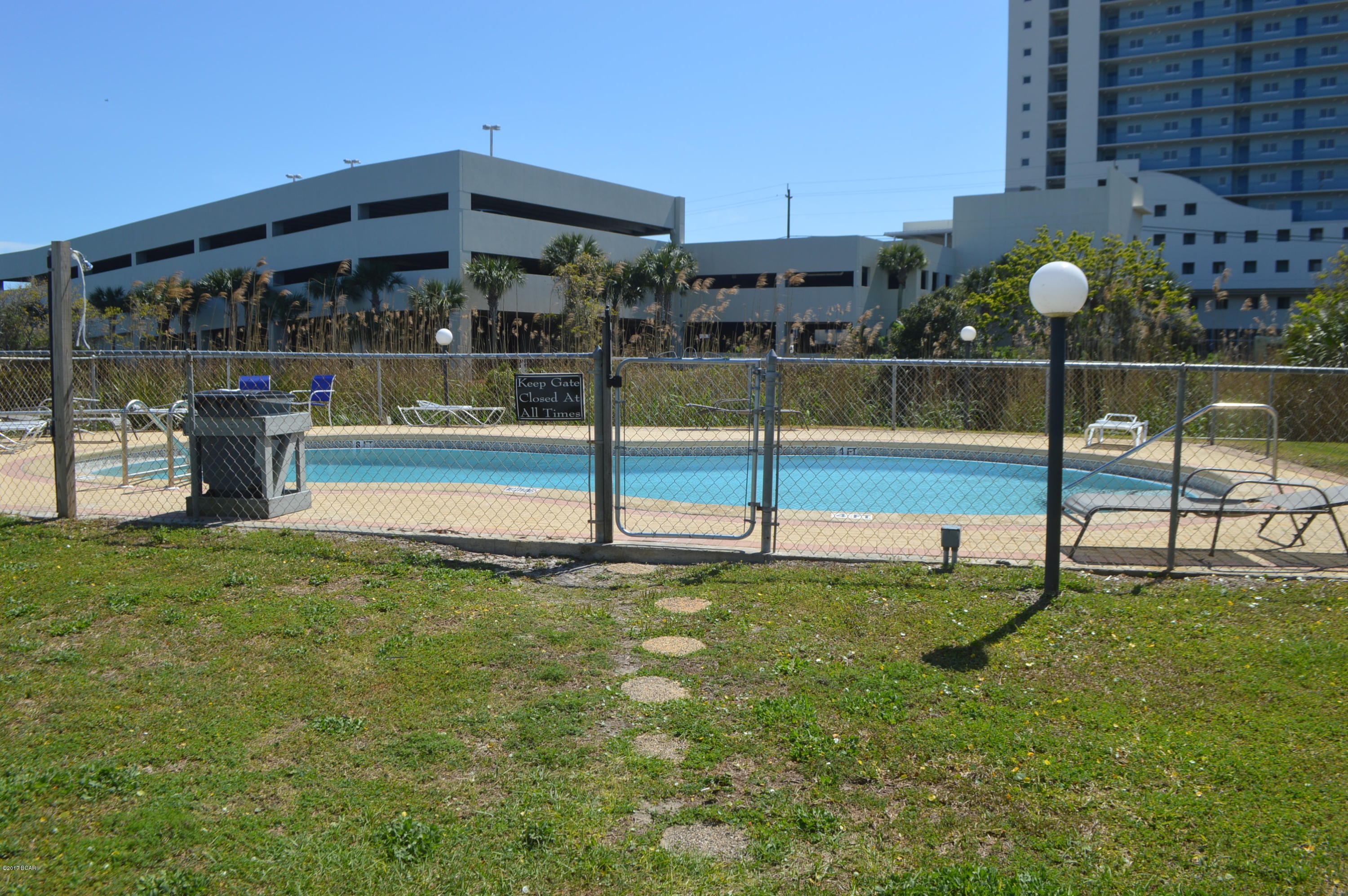 Lullwater Beach - Residential