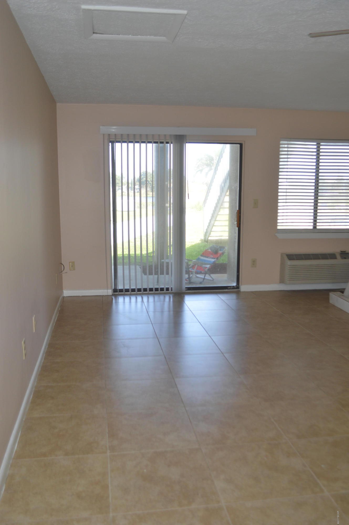 Lullwater Beach - Residential