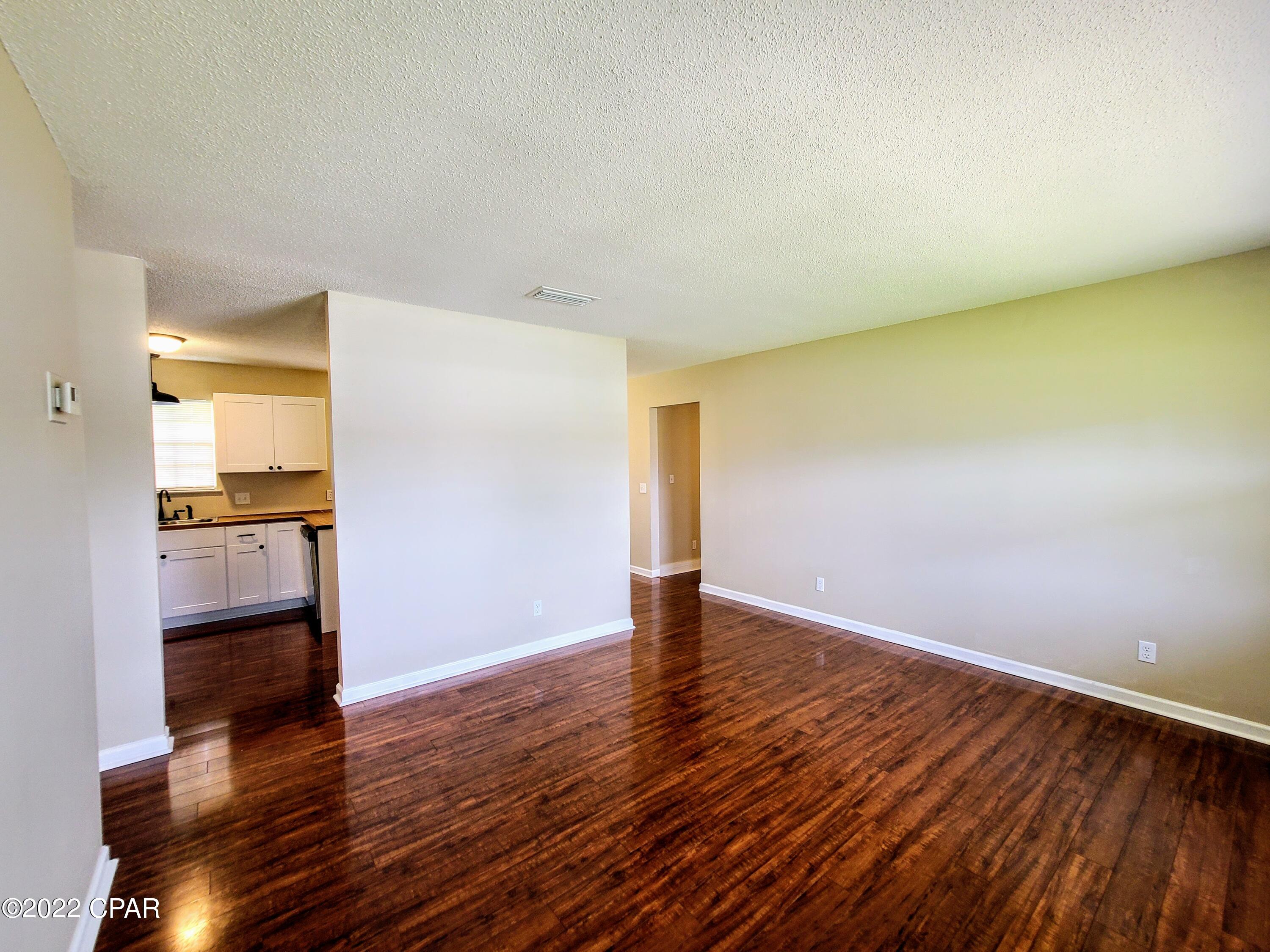 Towne & Country Lake Estates - Residential