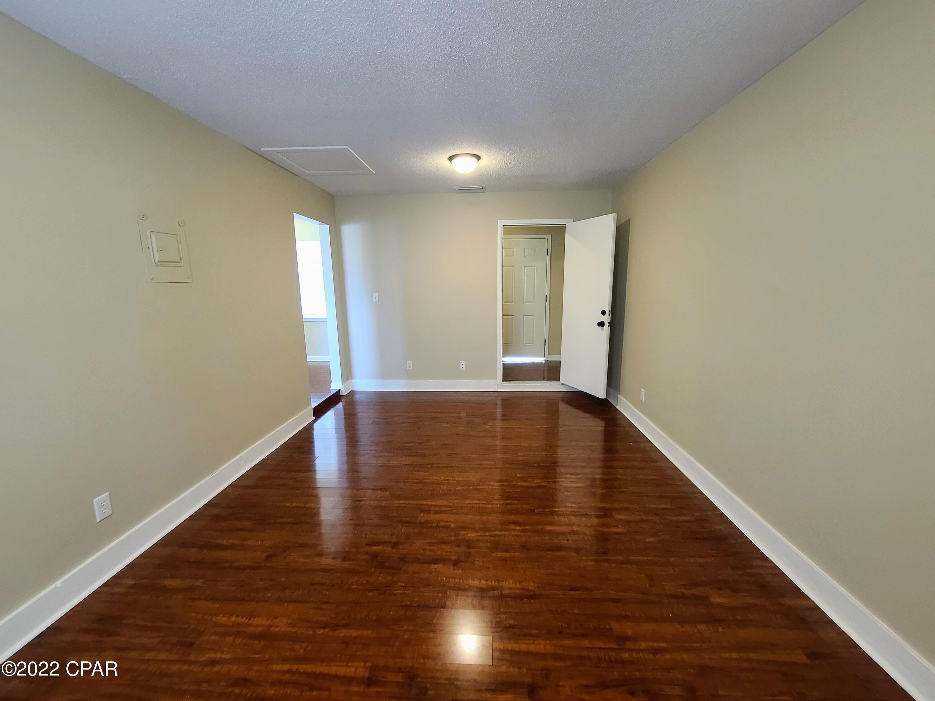 Towne & Country Lake Estates - Residential