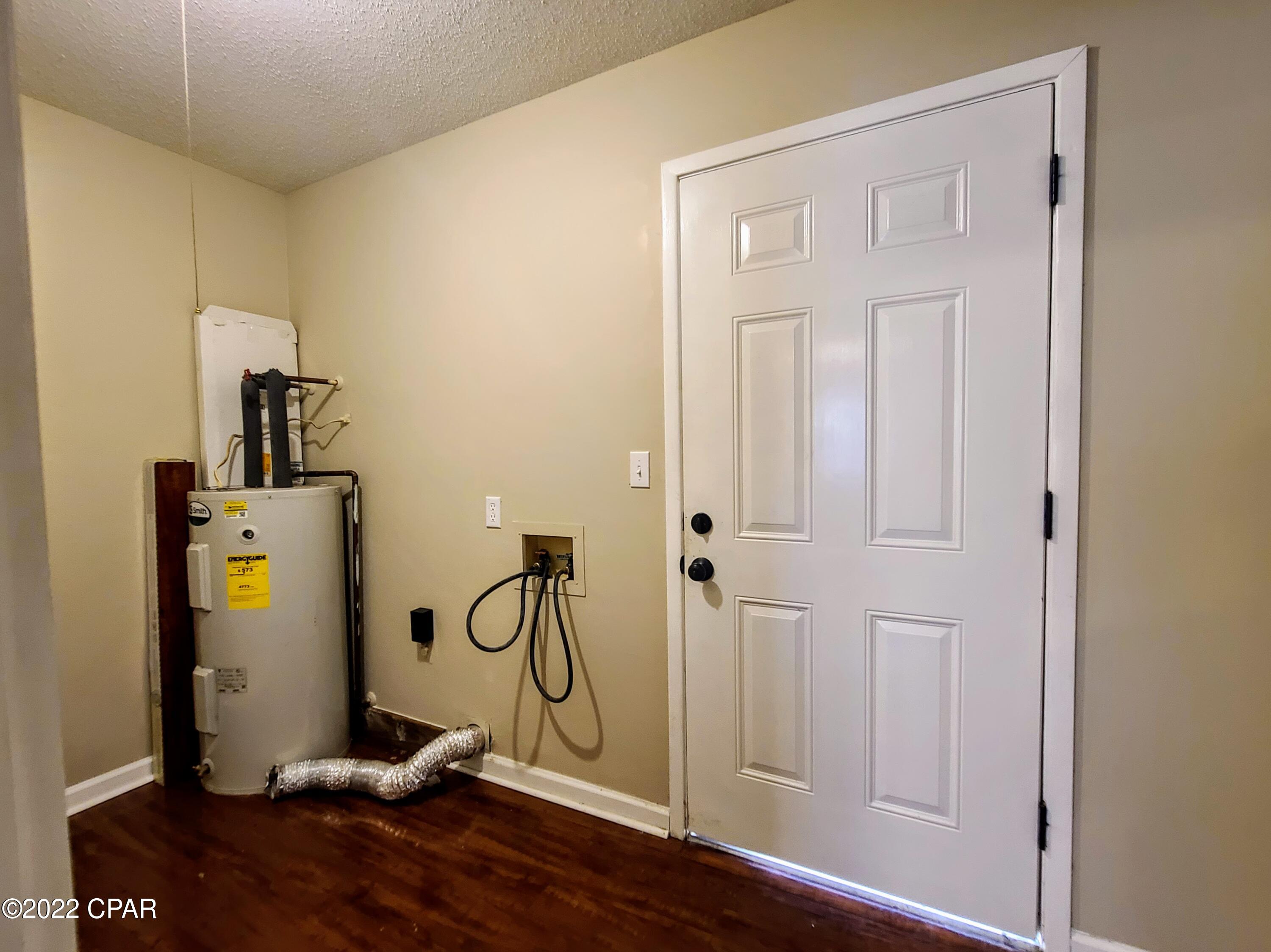 Towne & Country Lake Estates - Residential