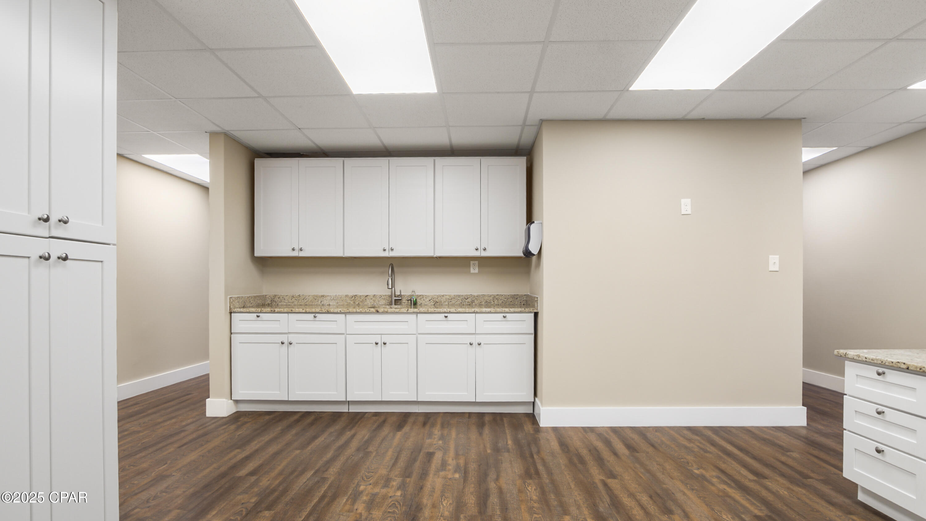 [No Recorded Subdiv] - Commercial Lease