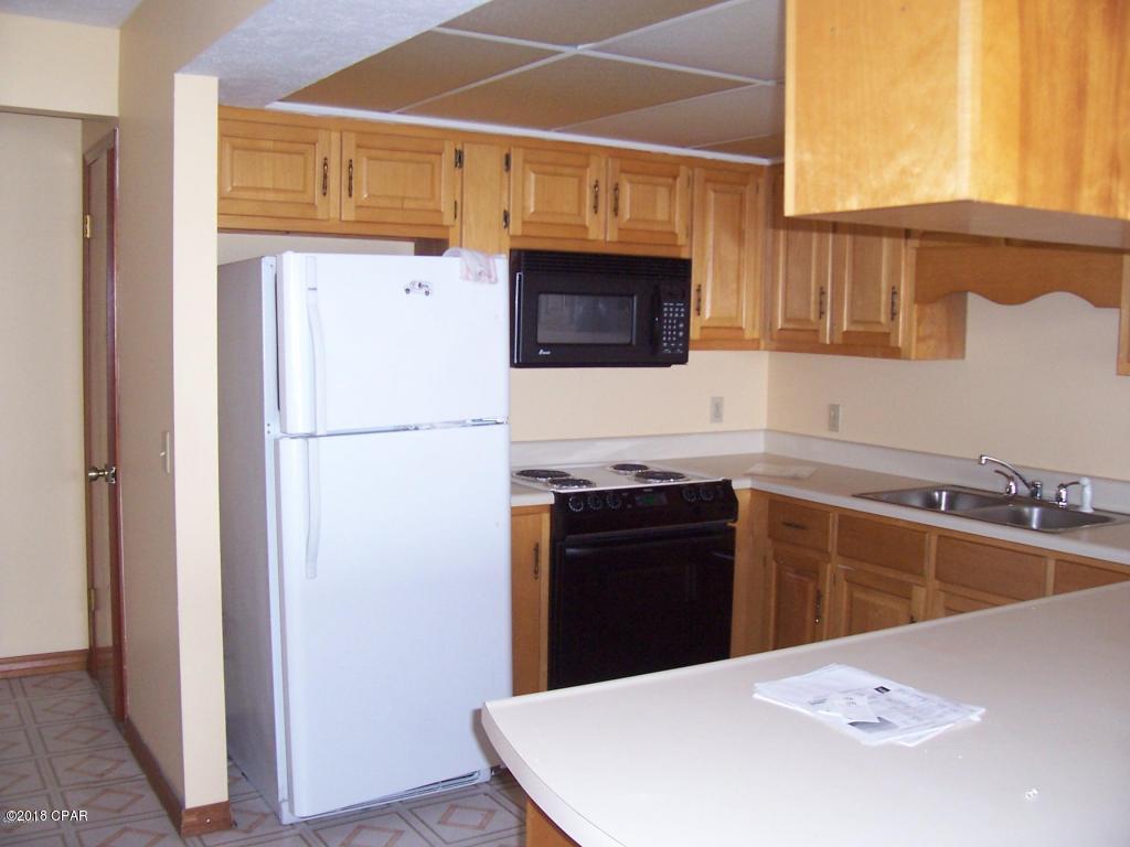 Oakshore Villas Twnhs - Residential