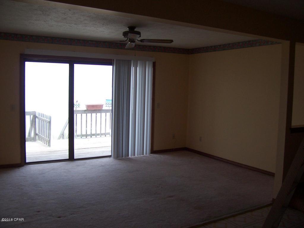 Oakshore Villas Twnhs - Residential