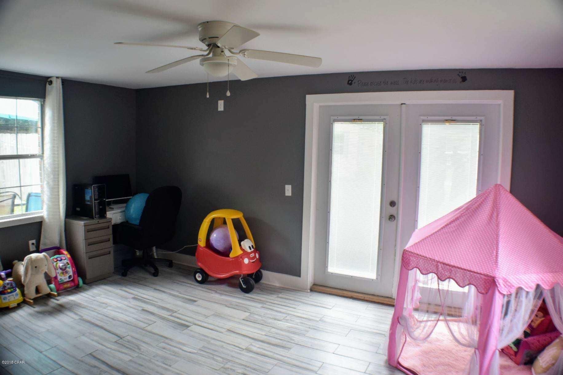 Towne & Country Lake Estates - Residential