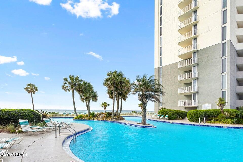 Long Beach Towers III - Residential