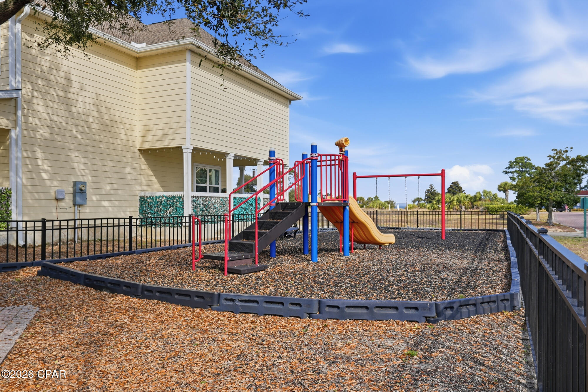 Magnolia Bay Club - Residential