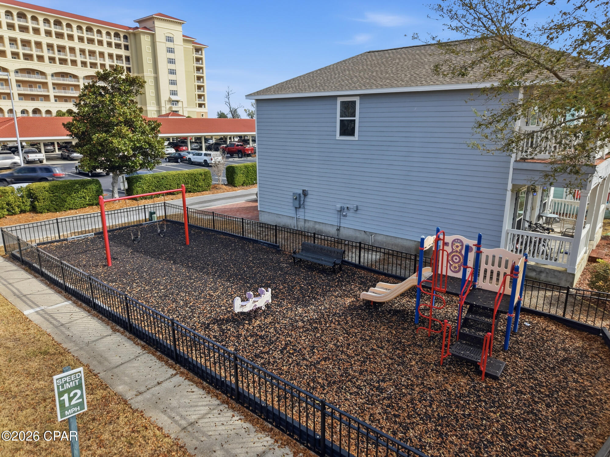 Magnolia Bay Club - Residential