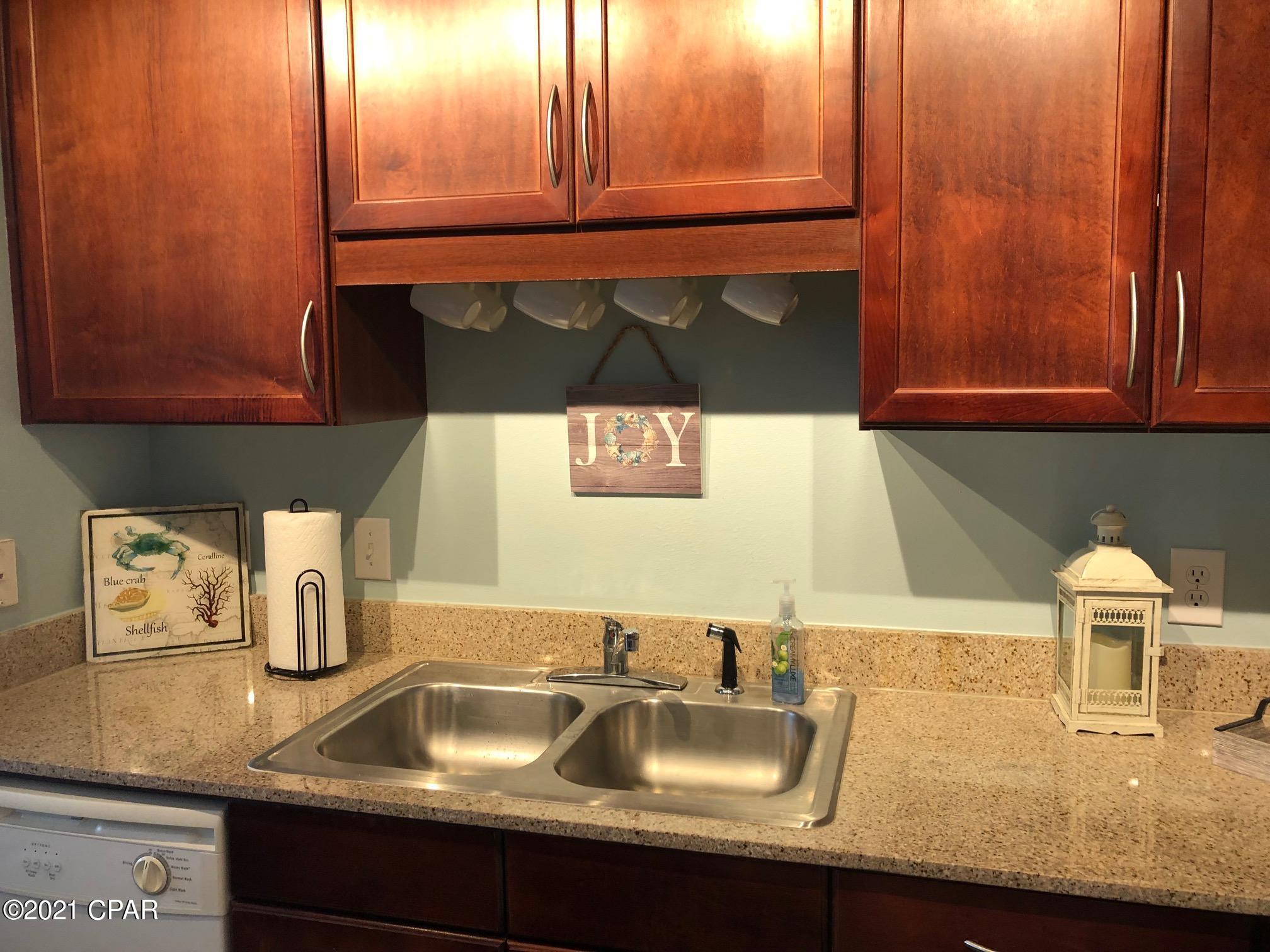 Laketown Wharf - Residential