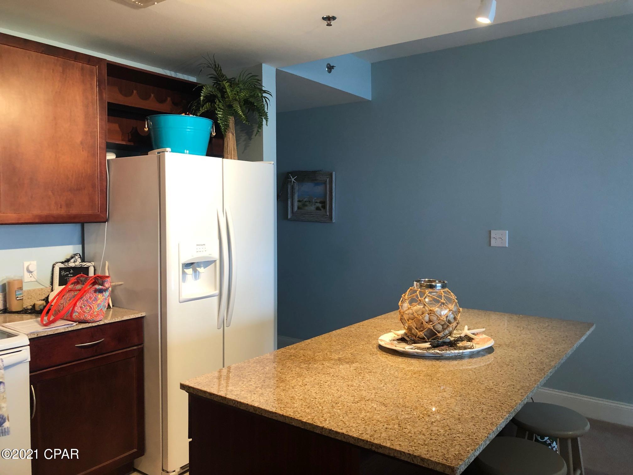 Laketown Wharf - Residential