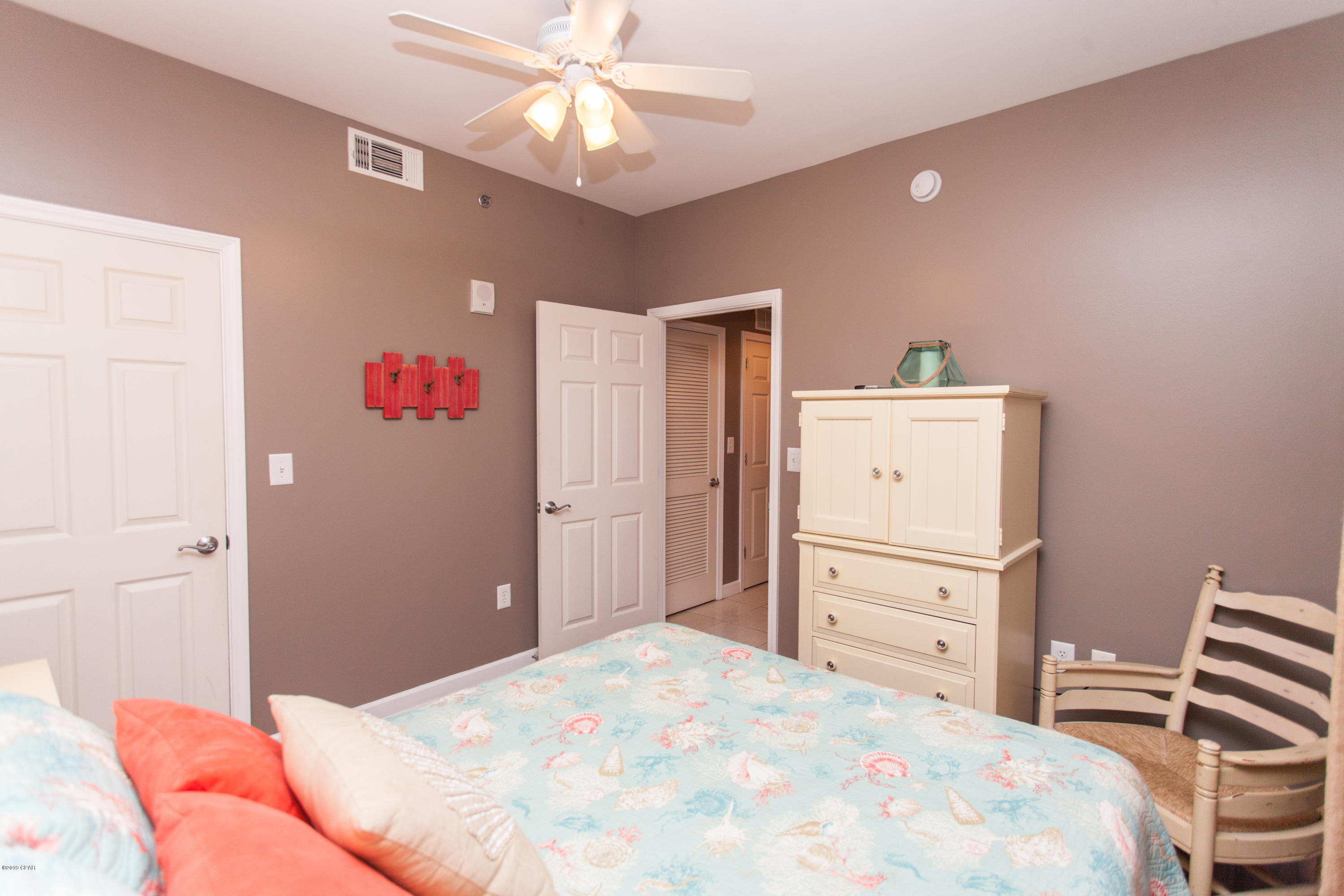 Splash Condo - Residential