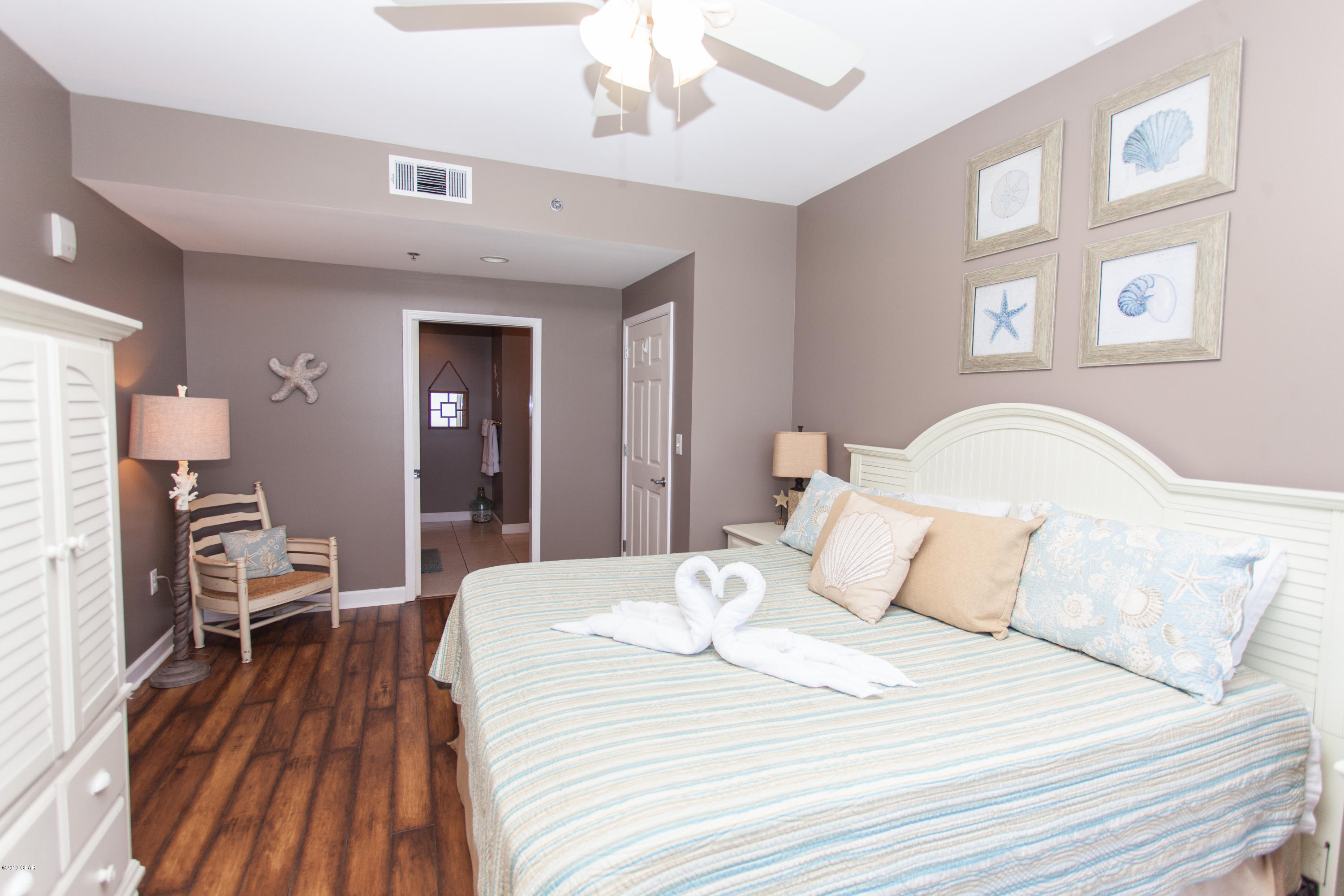 Splash Condo - Residential