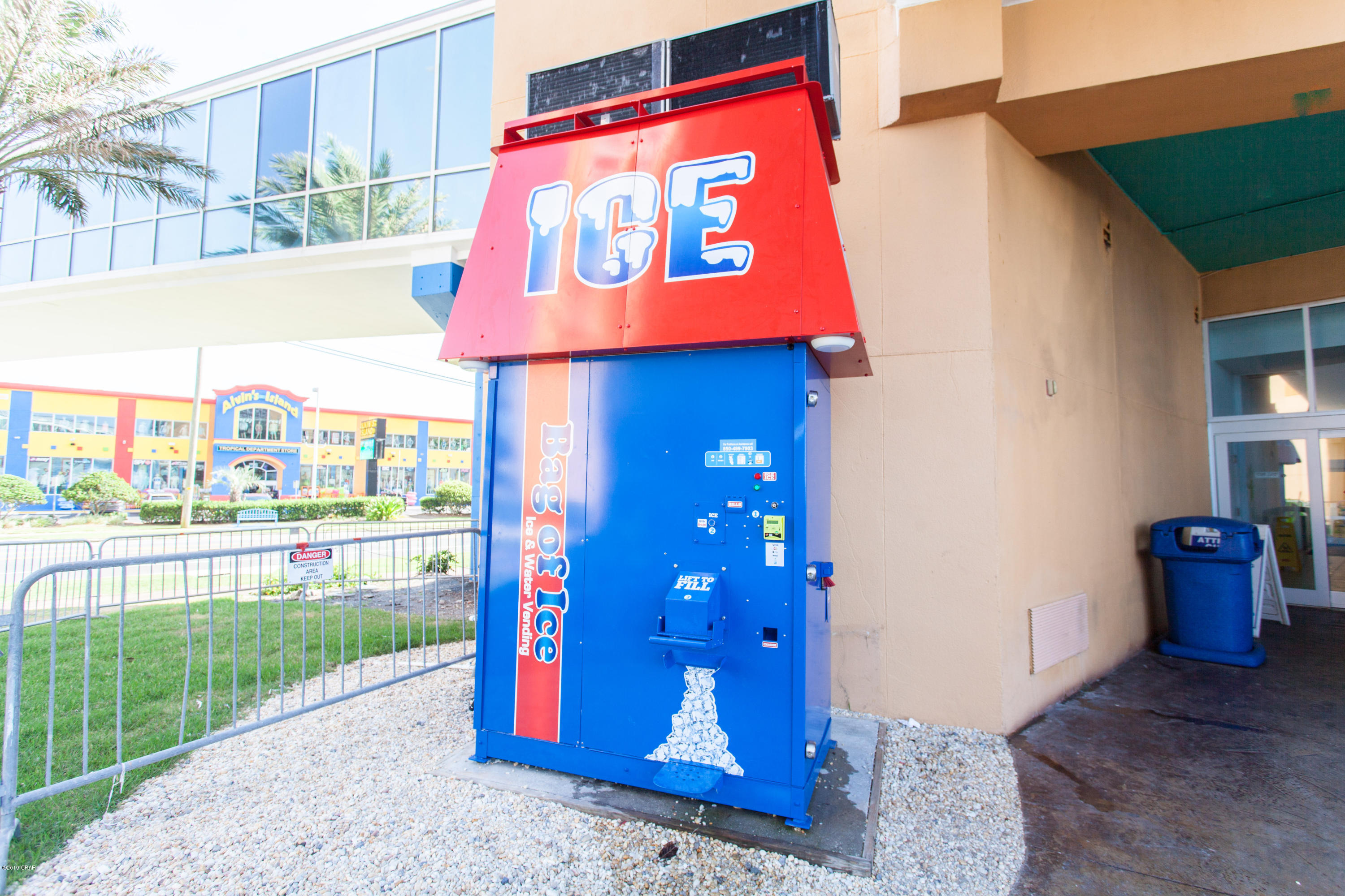 Splash Condo - Residential