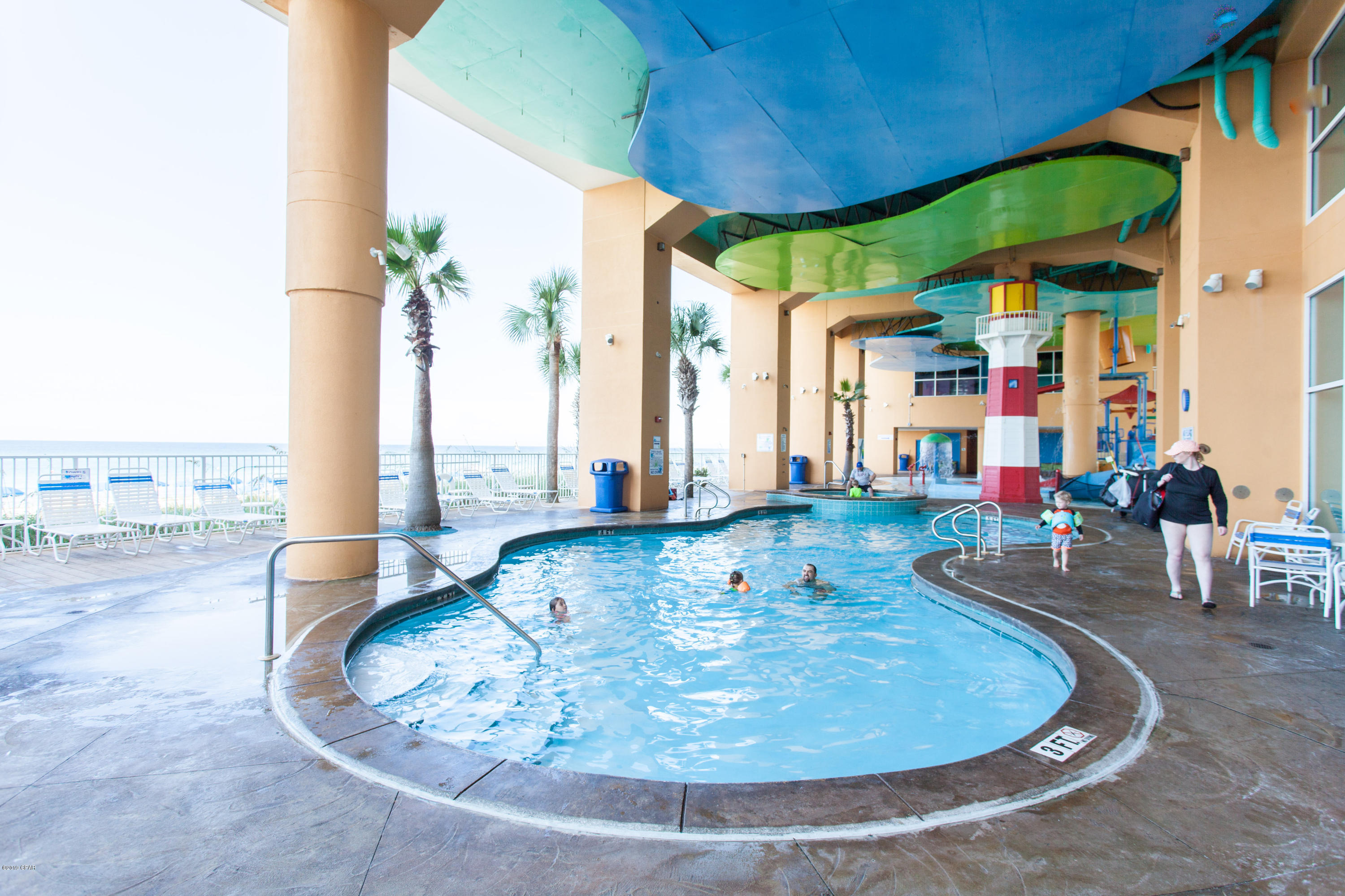 Splash Condo - Residential