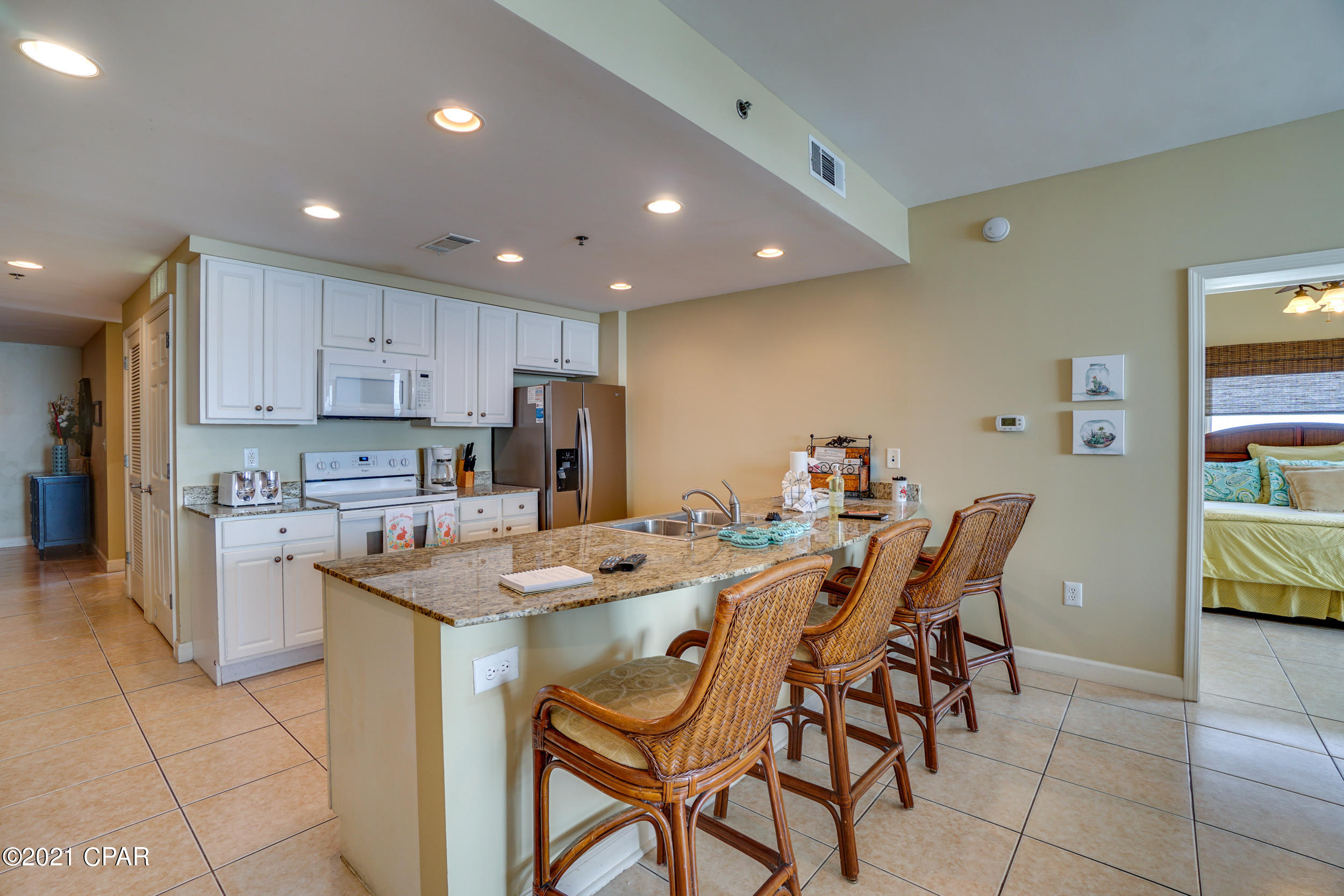 Splash Condo - Residential