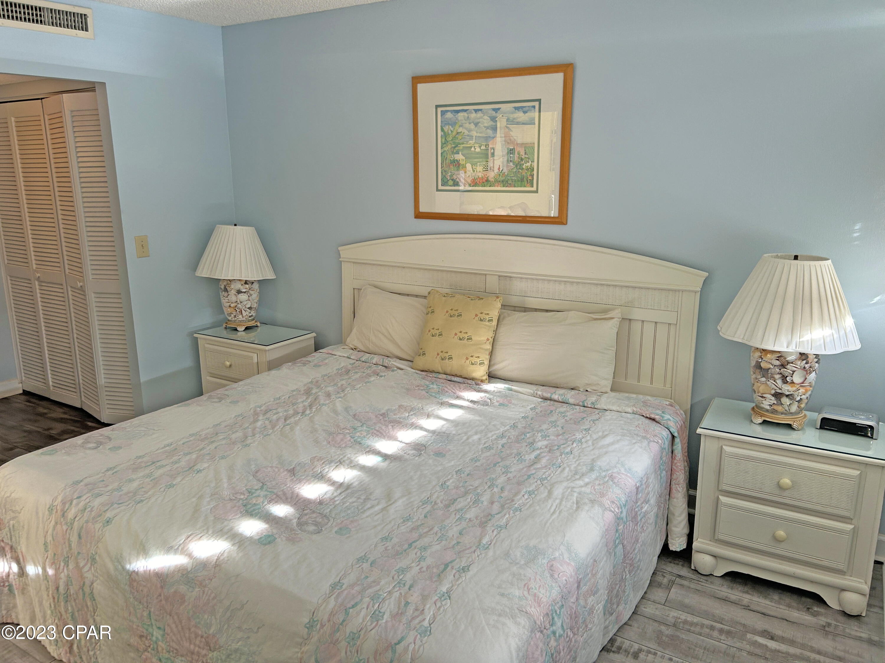 Summerhouse Condo. - Residential