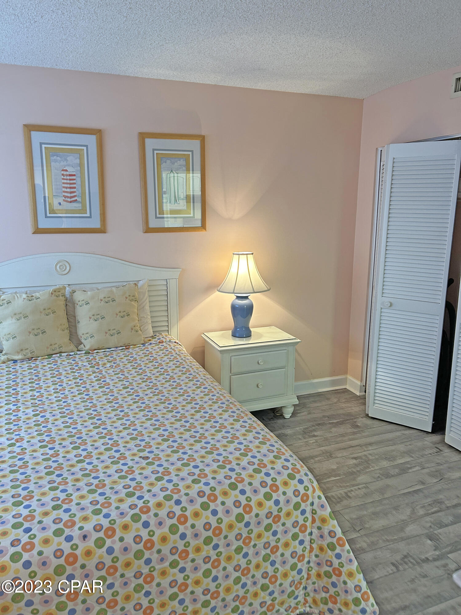 Summerhouse Condo. - Residential