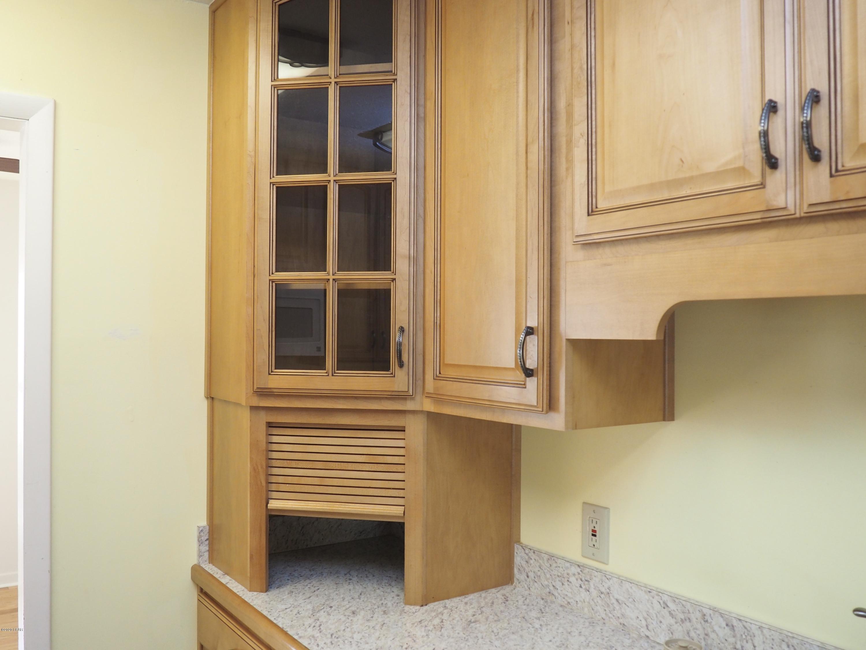 Imperial Oaks - Residential