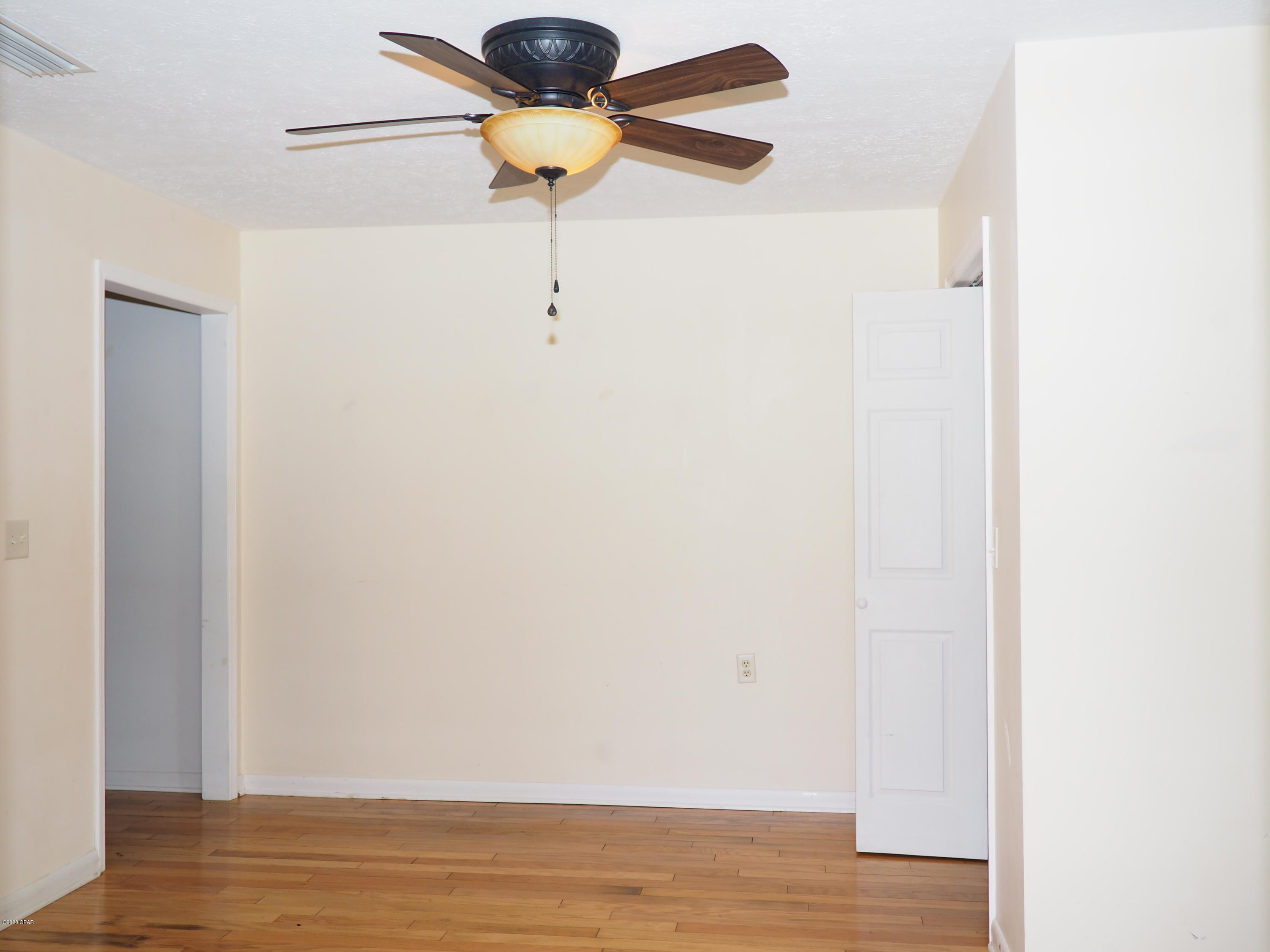 Imperial Oaks - Residential