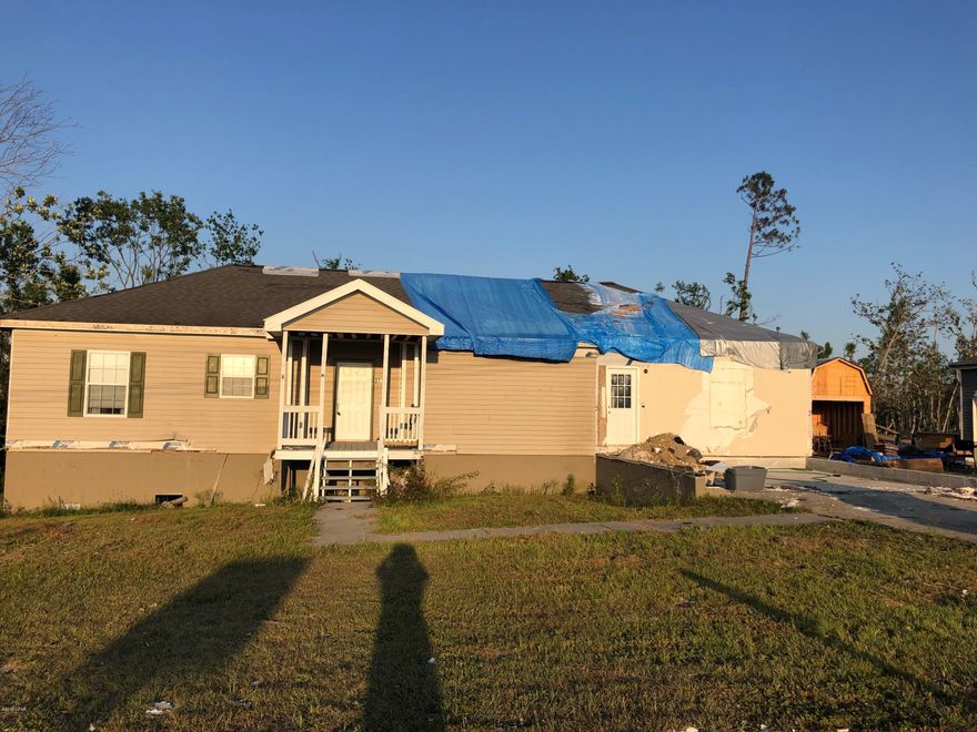 This is a modular home with some storm damage. Great for investor.  Cash or financing with repairs.