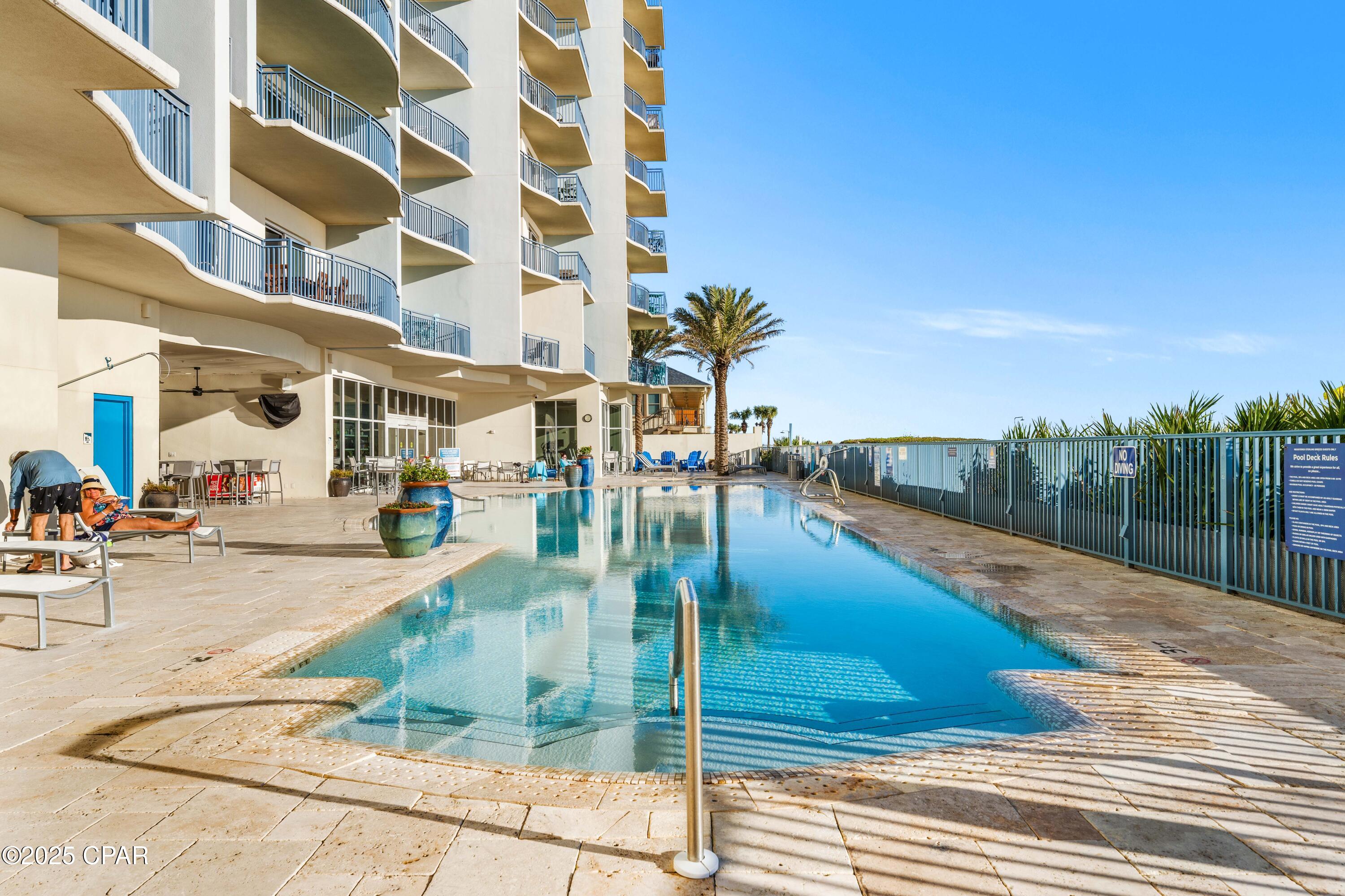 Sterling Breeze - Residential