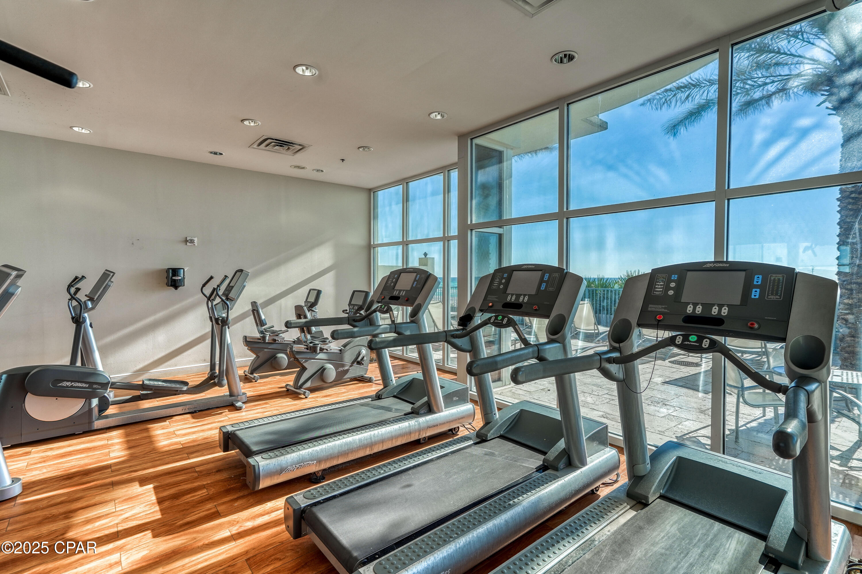 Sterling Breeze - Residential