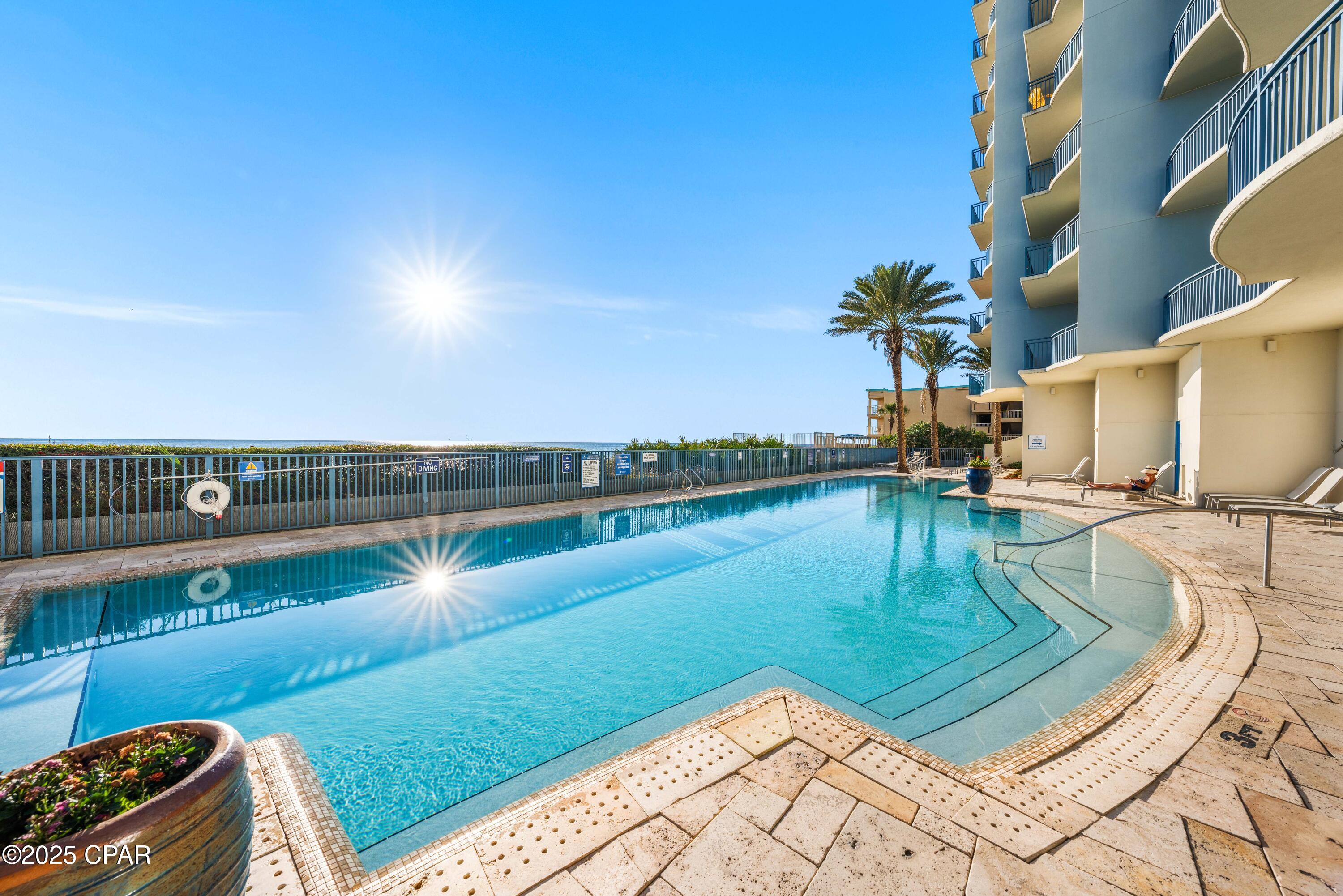 Sterling Breeze - Residential