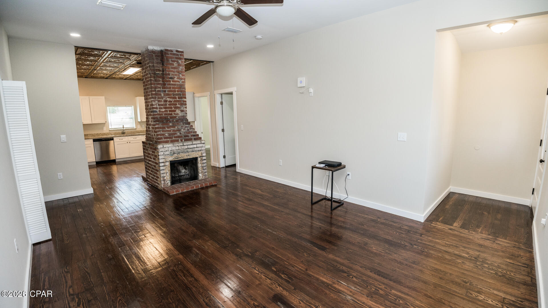 W H Parker - Commercial Lease