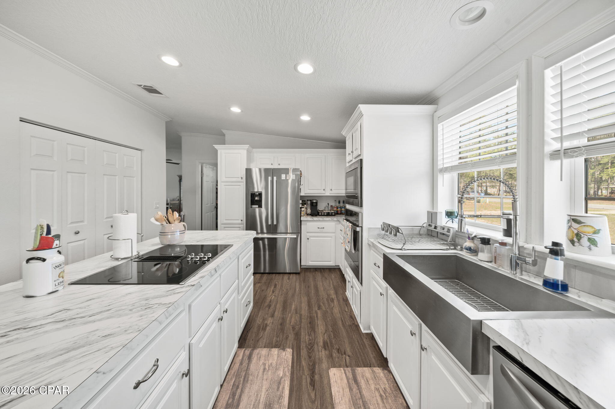 White Western - Residential