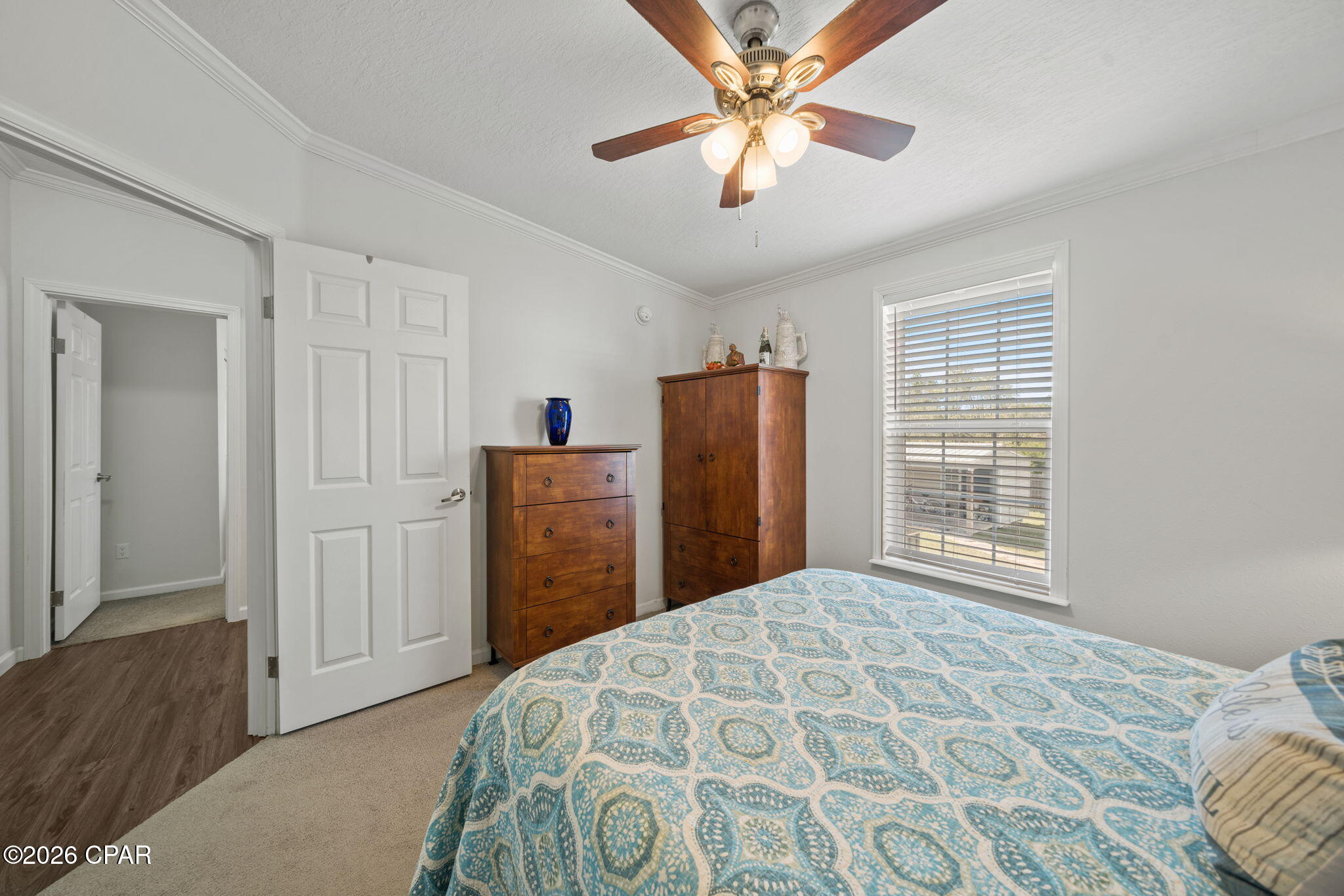 White Western - Residential