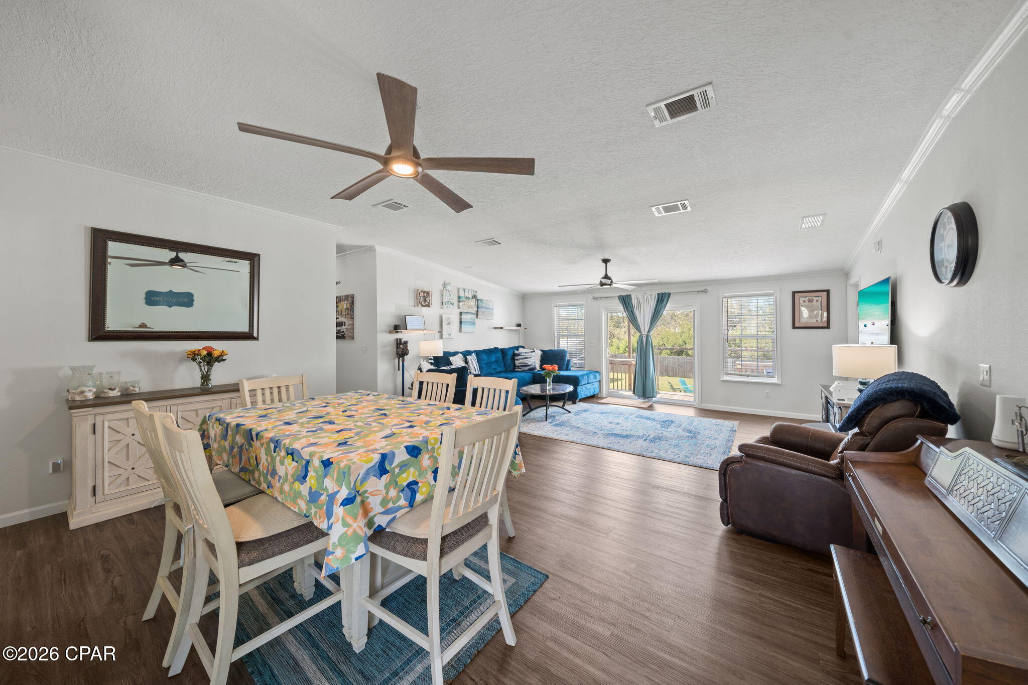 White Western - Residential