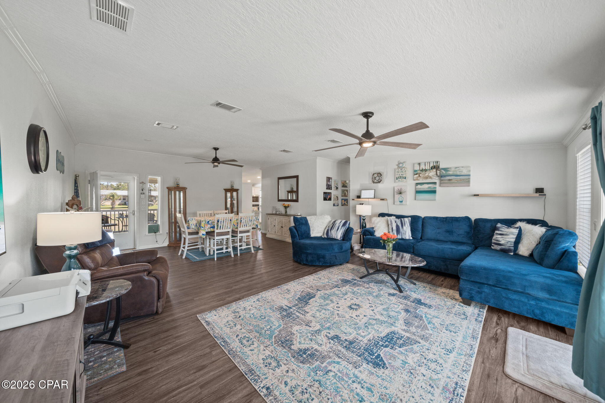 White Western - Residential