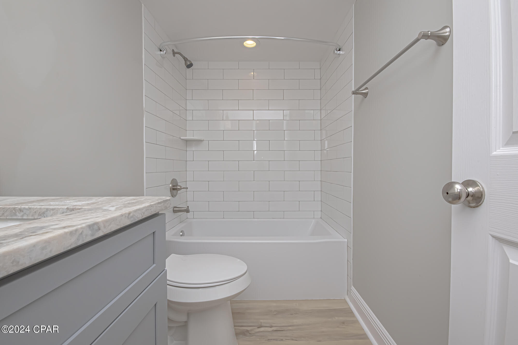 Bay Park Manor - Residential