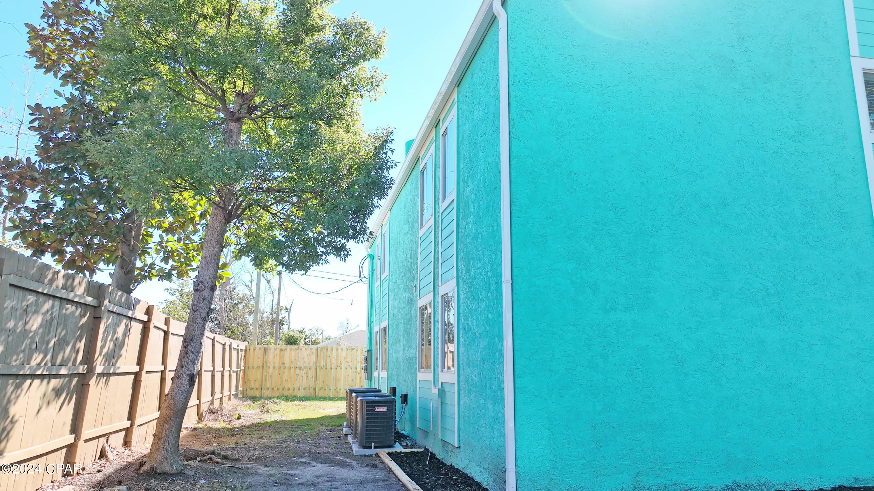 Bay Park Manor - Residential