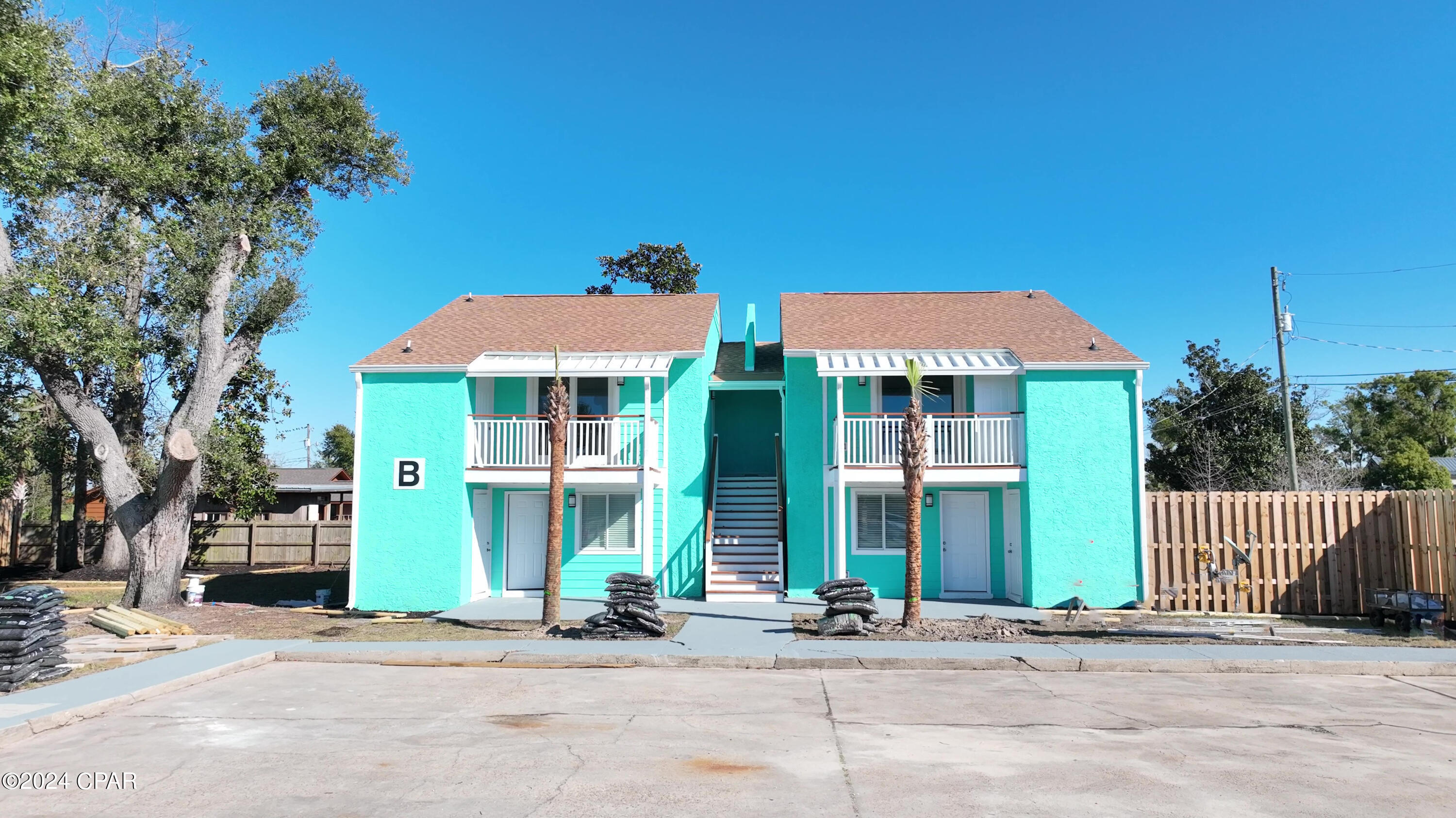 Bay Park Manor - Residential