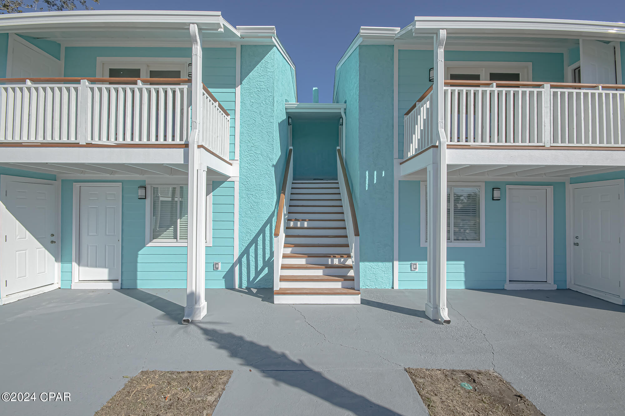 Bay Park Manor - Residential