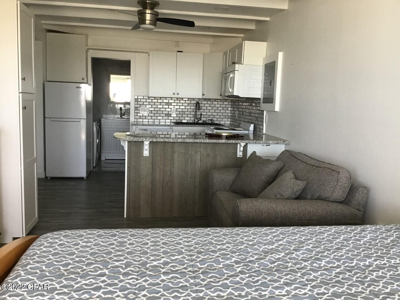 Fontainebleau Terrace - Residential