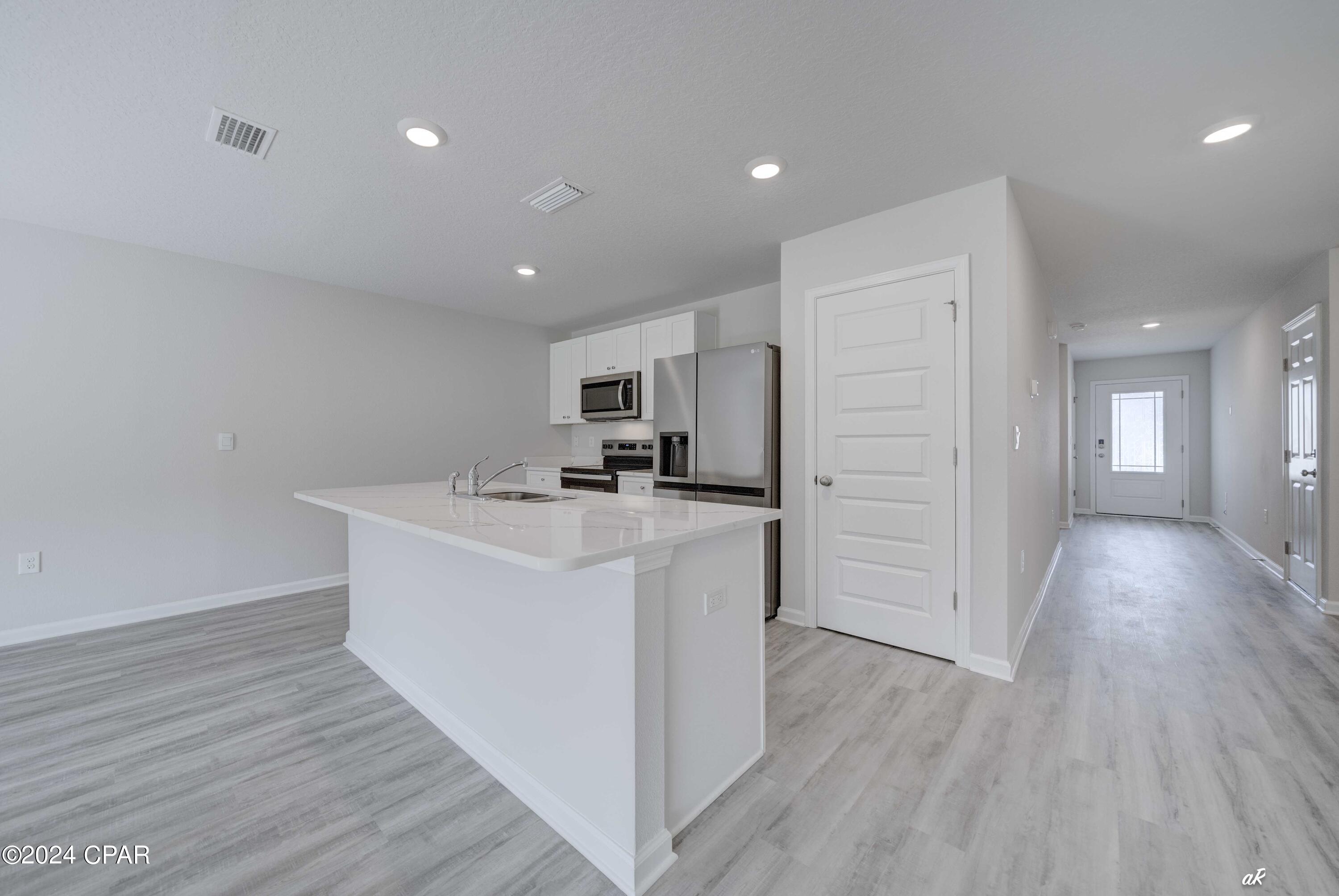 [No Recorded Subdiv] - Residential Lease