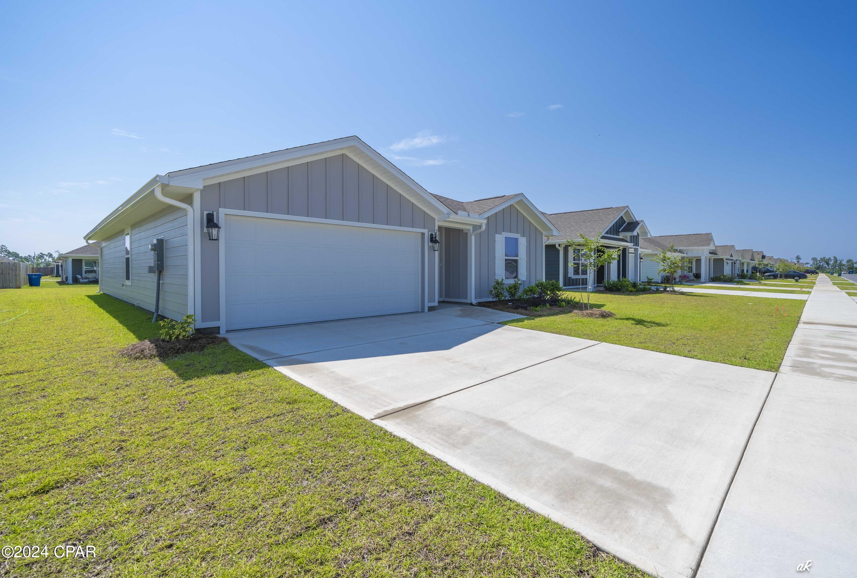 [No Recorded Subdiv] - Residential Lease