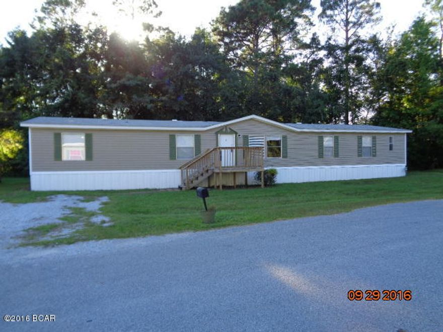 LARGE 5B/R-3B/A, 2232 S.F. IN QUIET NEIGHBORHOOD, CENTRALLY LOCATED IN PANAMA CITY. THE HOME FEATURES A SPLIT BEDROOM PLAN WITH OPEN LIVING ROOM, GREAT ROOM, WITH FIREPLACE, AND KITCHEN-DINING AREA. HOME HAS BEEN WELL MAINTAINED INSIDE AND OUT. GREAT SCHOOLS CLOSE BY AS WELL AS SHOPPING, TYNDALL AFB, AND THE BEACH ONLY 30 MIN AWAY. INFO FROM PROPERTY APPRAI, PLEASE VERIFY IF IMPORTANT.  GREAT PRICE !!!   CALL FOR YOUR APPOINTMENT TODAY.