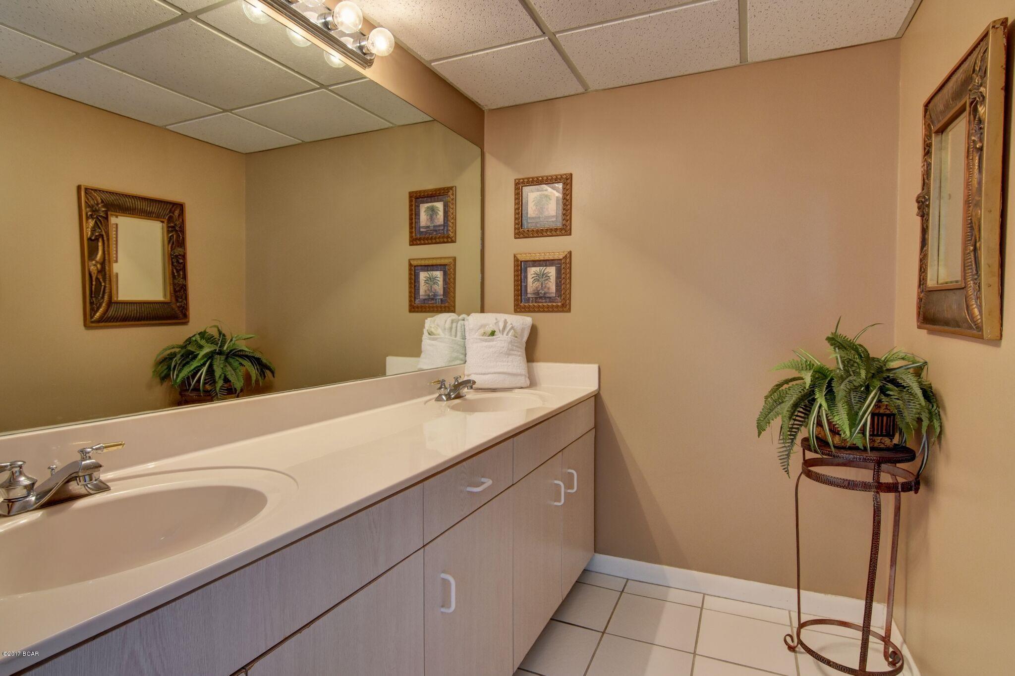 Long Beach Towers II - Residential