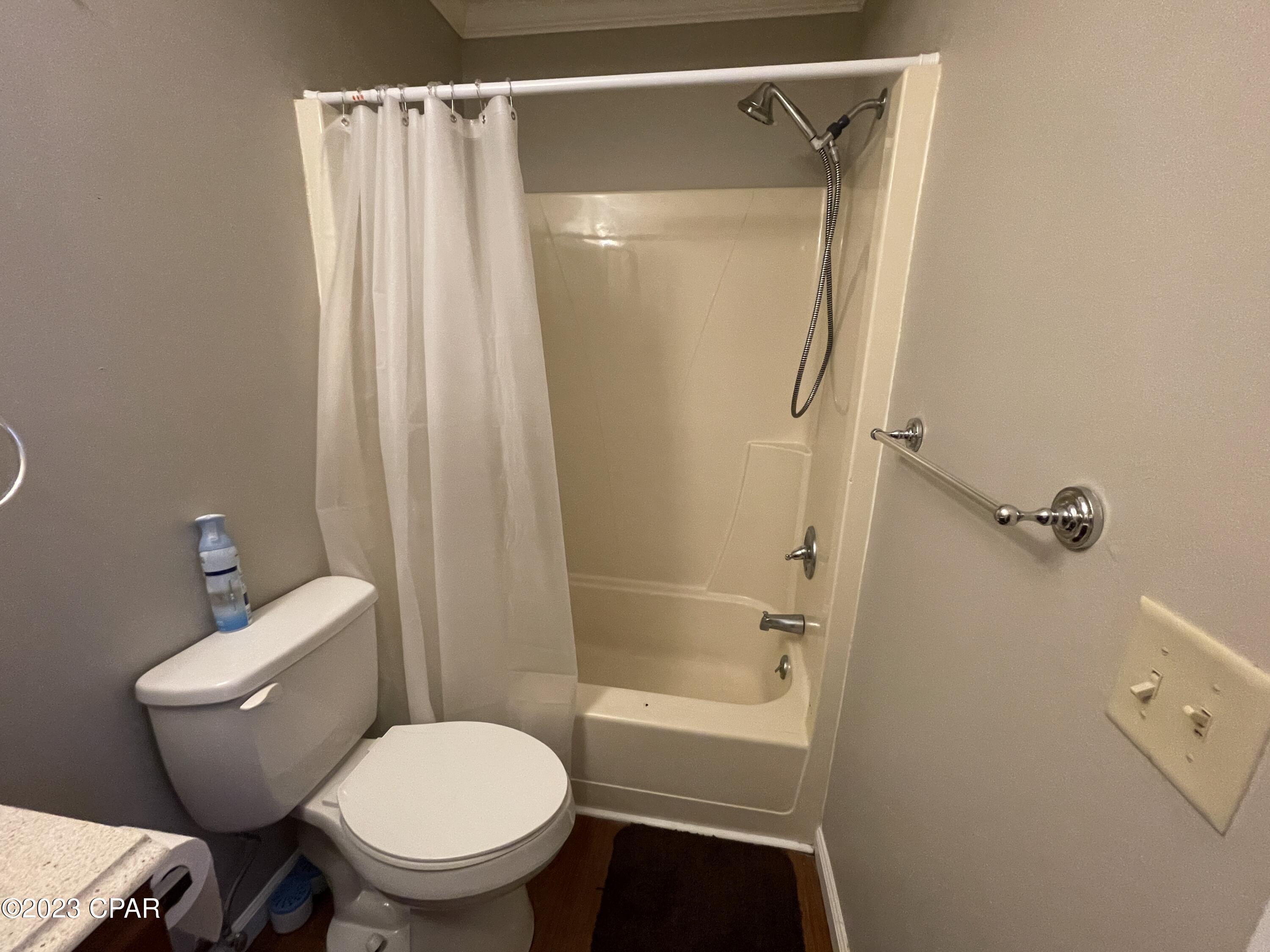 Treasure Cove Unit 1 - Residential Lease