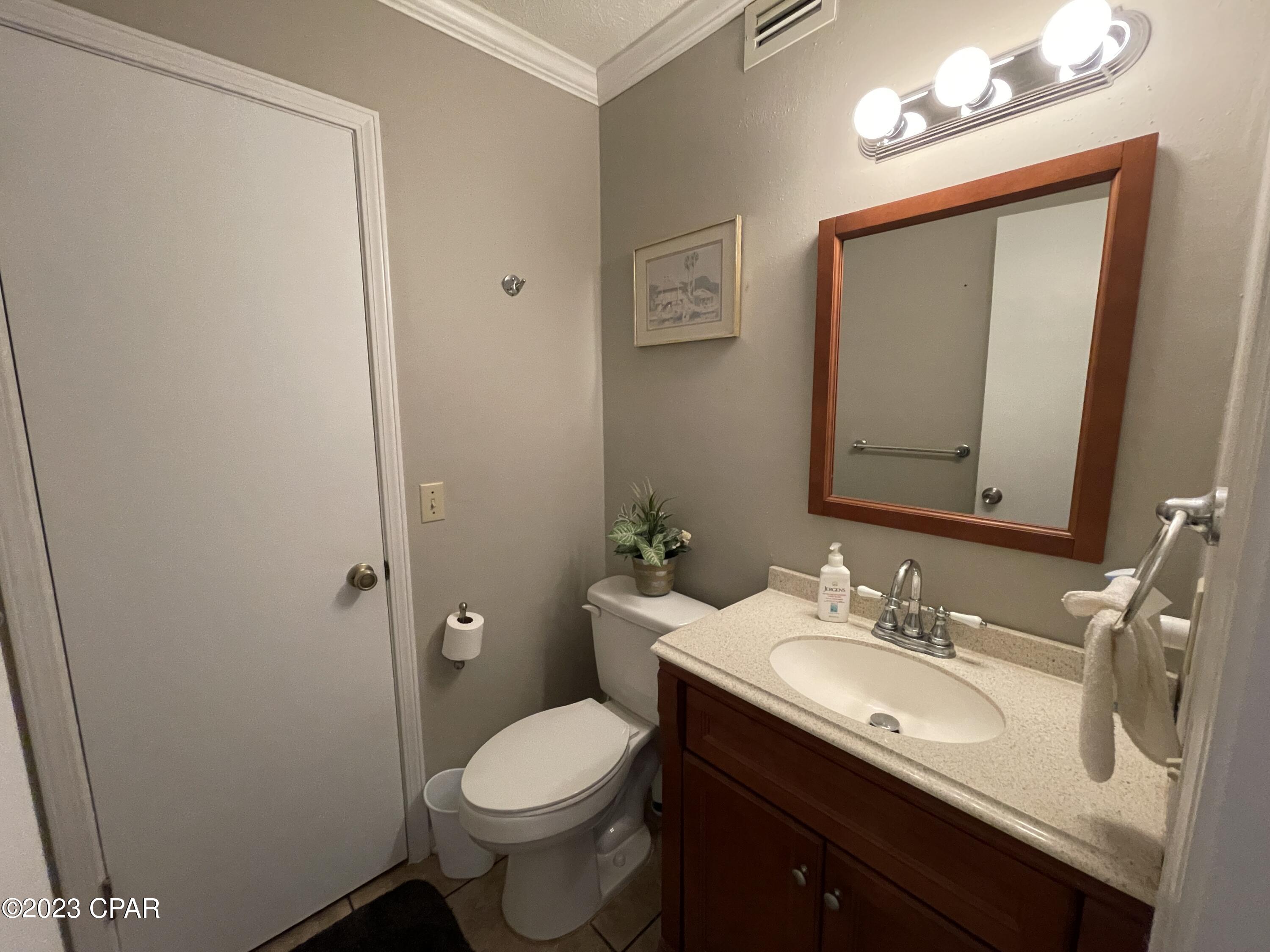 Treasure Cove Unit 1 - Residential Lease