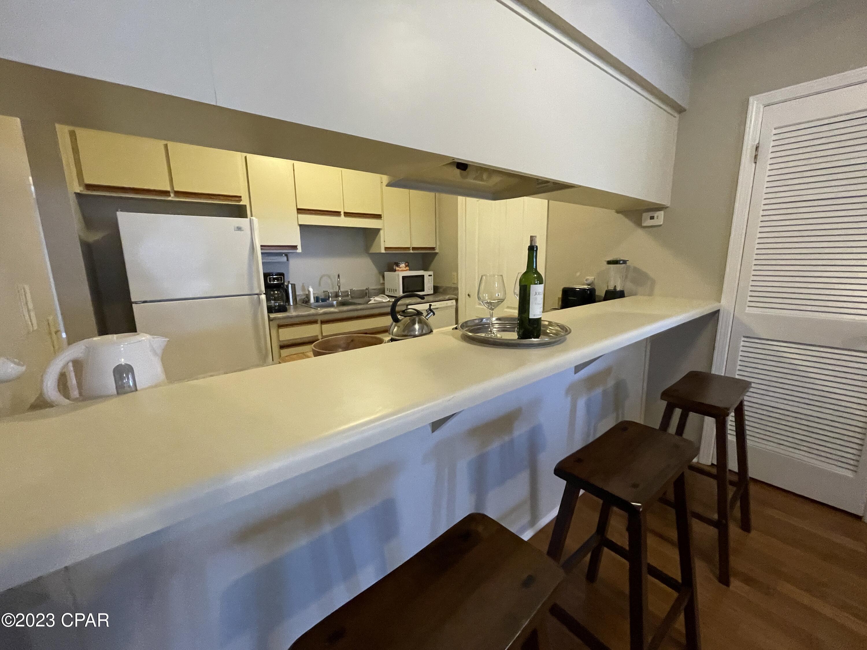 Treasure Cove Unit 1 - Residential Lease