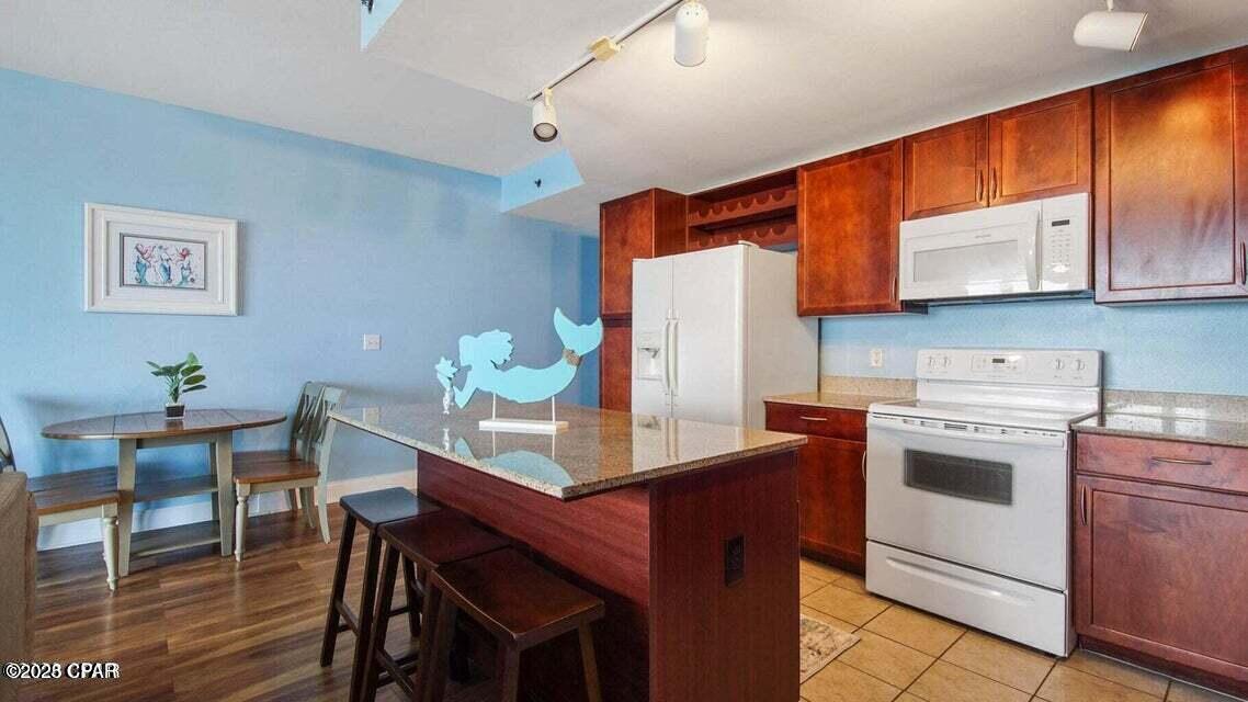 Laketown Wharf - Residential