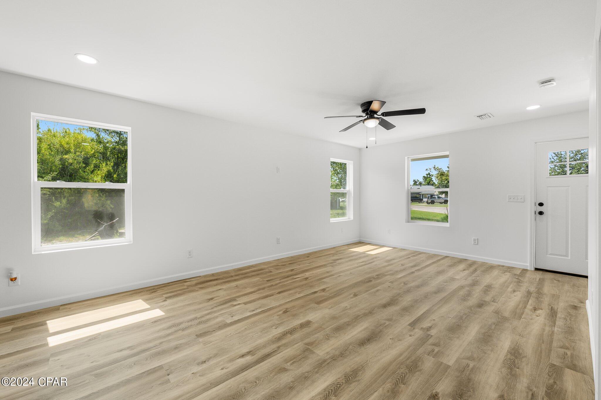 Keiths Bay Harbor - Residential